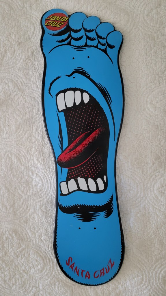 Santa Cruz Screaming Foot skateboard deck left foot bottom
